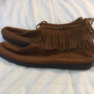 Brown fringed moccasins size 10